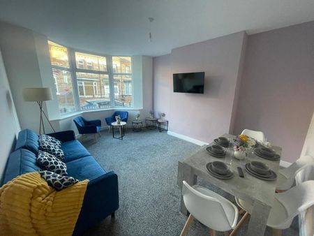 1 bedroom in a house share to rent - Photo 3