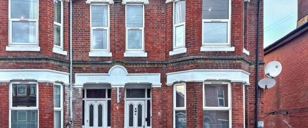 1 bedroom flat to rent - Photo 1