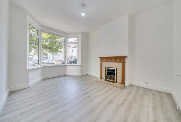 3 bedroom terraced house to rent - Photo 1