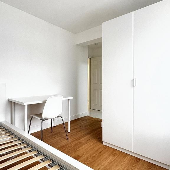3 bedroom flat to rent - Photo 1