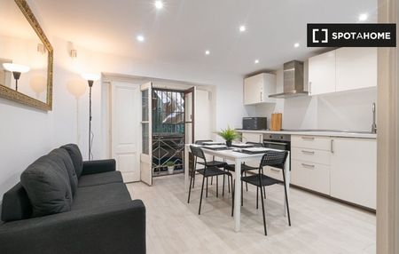 barcelona, Catalonia 08003 - Photo 4