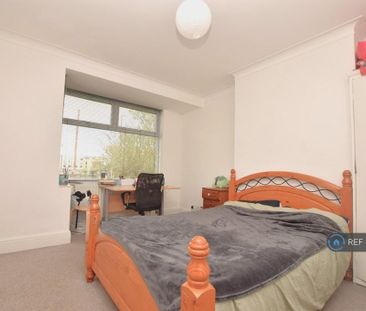 6 bedroom detached house to rent - Photo 6