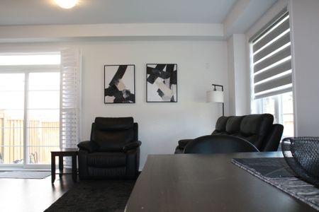 For Lease - 50 Air Dancer Crescent, Oshawa, Ontario - Photo 5