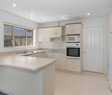 Three Bedroom Home In Casebrook! - Photo 3