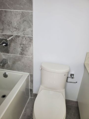 For Lease - 30 Elm Drive Unit# 2210, Mississauga, Ontario - Photo 4