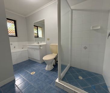 CONVENIENT NORTH BOOVAL LOCATION - Photo 4