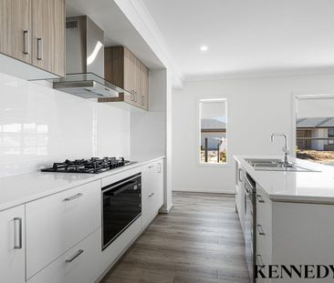 4 Bedroom home - Photo 4