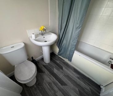 2 bedroom terraced house to rent - Photo 6