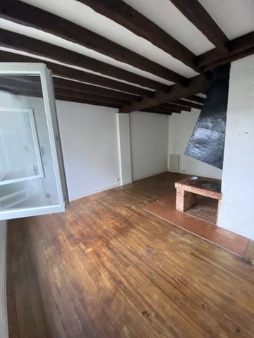 Location Appartement 4 pièces 92m² PAREMPUYRE 33290 - Photo 2