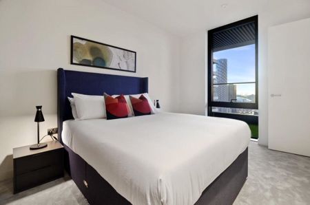 Hobart Building, The Wardian, E14 9XJ - Photo 2