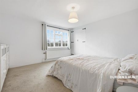 2 bedroom terraced house to rent - Photo 4