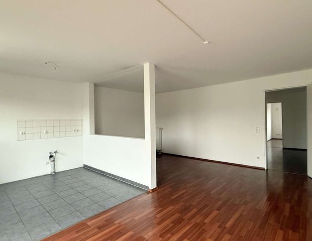 DÜSSELDORF: MODERNE & BARRIEREARME 3-ZIMMERWOHNUNG IN OBERBLIK +AUFZUG +BALKON +ROLLSTUHLGERECHT - Foto 1