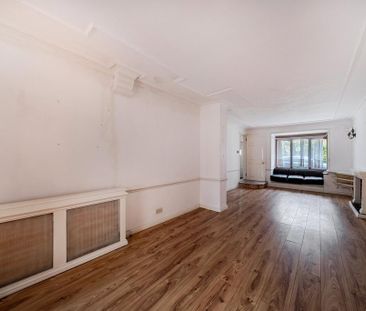 4 bedroom detached house to rent - Photo 1