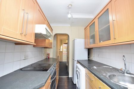 Jarrow Road, Chadwell Heath, RM6 - Photo 4