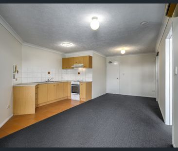 24/51 Leopard Street, Kangaroo Point, Qld 4169 - Photo 4