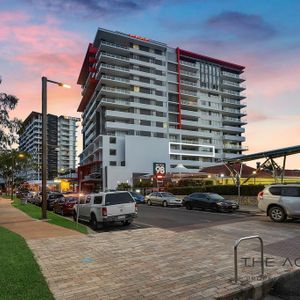 Luxury Riverside Apartment available in The Edge - Photo 2