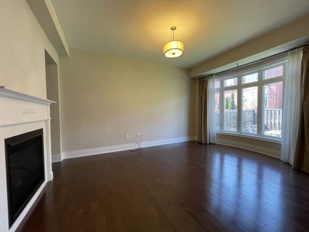 For Lease - 51 Gracedale Drive, Richmond Hill, Ontario - Photo 2