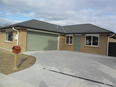 AVALON LIVING - Photo 3