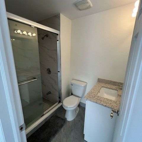 For Lease - 575 College Street Unit# A, Toronto, Ontario - Photo 1