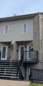 4 1/2 RDC A Louer 1450$ 01 Janvier - Photo 3