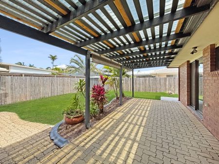 Fresh, Updated Beachside Living in Bokarina! - Photo 5