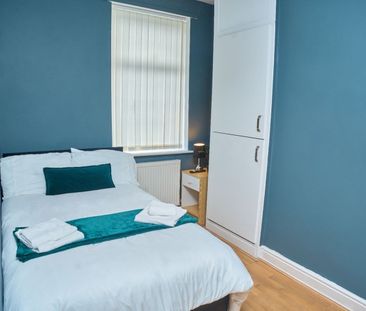 Room in a Shared House, Manchester, M40 - Photo 4