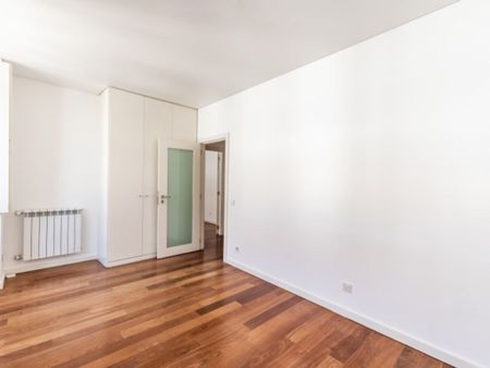 2 room luxury Flat for rent in Lisbon, Portugal - Photo 3