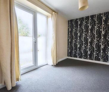 2 bedroom end of terrace house to rent - Photo 6