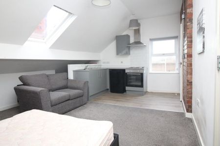 Studio to rent - Photo 5