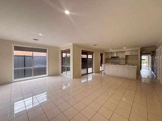 Stylish Home Featuring Open-Plan Living and Secure Parking - Photo 1