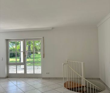 Erdgeschosswohnung in 81827 München zur Miete - Photo 1