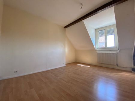 Location Appartement 5 pièces 115m² BESANCON 25000 - Photo 2