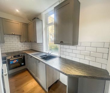 2 bedroom House To Let - Photo 5