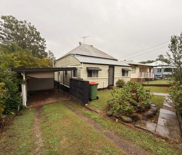 Two Bedroom Home With HUGE Backyard! - Photo 3