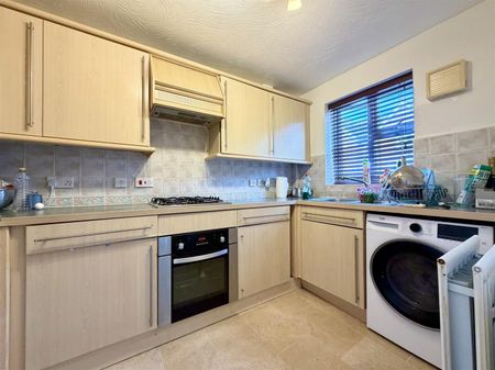 2 Bedroom House To Let - Photo 4