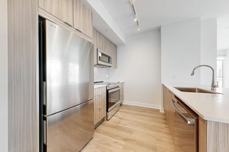 For Lease - 430 Square One Drive Unit# 1403, Mississauga, Ontario - Photo 2