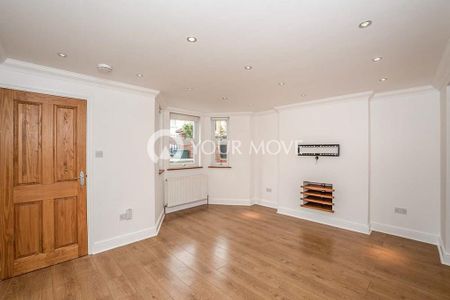 4 bedroom terraced house to rent - Photo 2