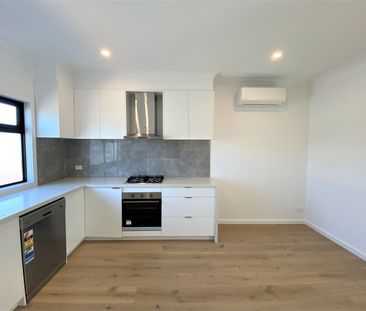 3/12 Clunes Street, Kingsbury VIC 3083 - Photo 3