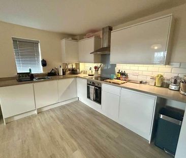 Bucknell Court, Bucknell Road, OX26 - Photo 3