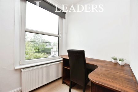 1 bedroom house to rent Dunmow Road, Bishops Stortford, Hertfordshire, CM23 - Photo 3