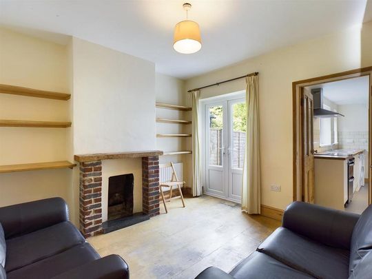 3 bedroom terraced house to rent - Photo 1