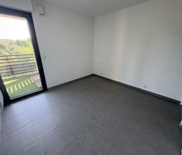 Location Appartement 2 pièces 45m² AIX EN PROVENCE 90ème - Photo 2