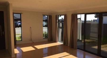 Fabulous Family Home - Photo 3