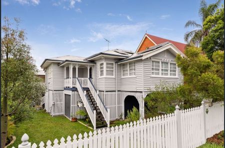 17A Lawrence Street, 4305, North Ipswich Qld - Photo 2