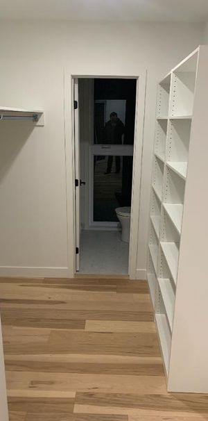 Grand 3 chambres, 2 salles de bain Métro Crémazie - Photo 1