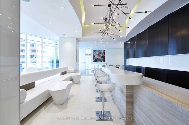 For Lease - 1 Bloor Street Unit# 2501, Toronto, Ontario - Photo 1