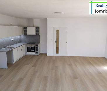 Pronájem bytu 1+kk 61 m² - Photo 2