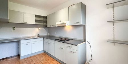 Appartement te huur in Petit-Rechain voor € 700 met 2 slaapkamers - Photo 3