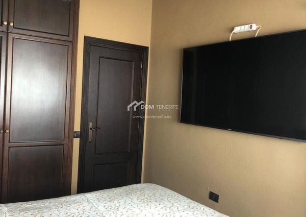 Chalet adosado · Alquiler a largo plazo ·