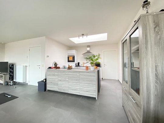 Appartement te huur - Photo 1